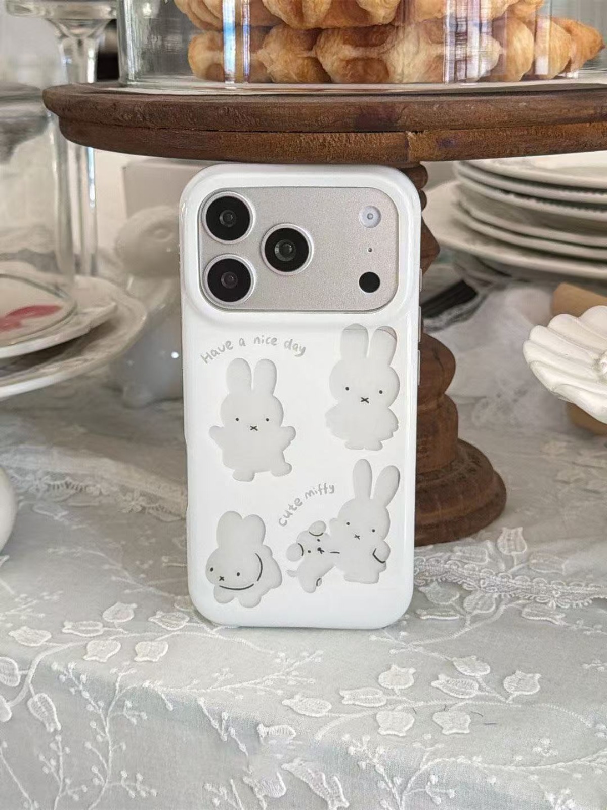 Niedliche, hohle Miffy-Kaninch – Phone Cases Girly Bewertung und Preis